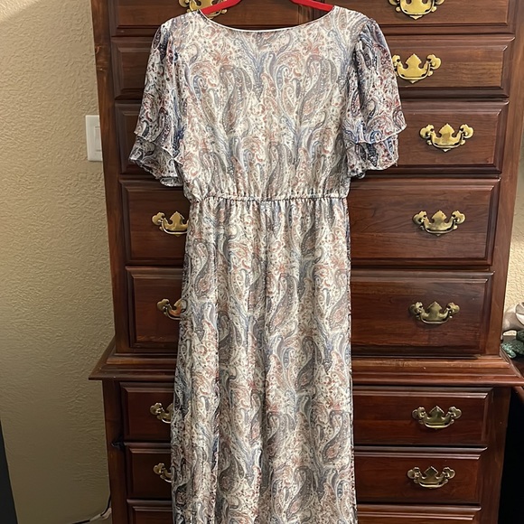 Mirarose Paisley Maxi Dress - Picture 4 of 12